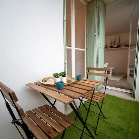 Fully Equipped Apartment Balcony Sleeps 7 Wifi Marseille Exterior photo