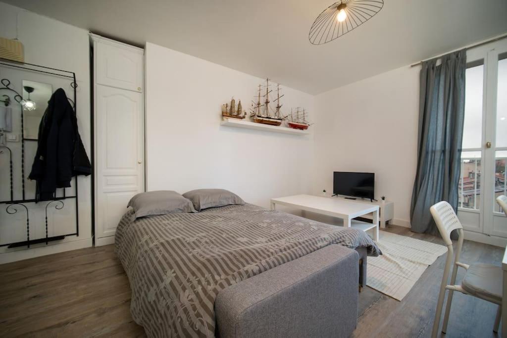 Apartment Fully Equipped Balcony Sleeps 7 Wifi Marseille