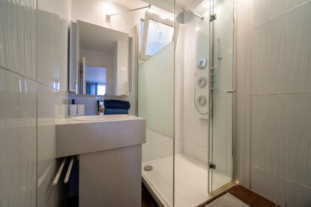 Fully Equipped Balcony Sleeps 7 Wifi Appartamento